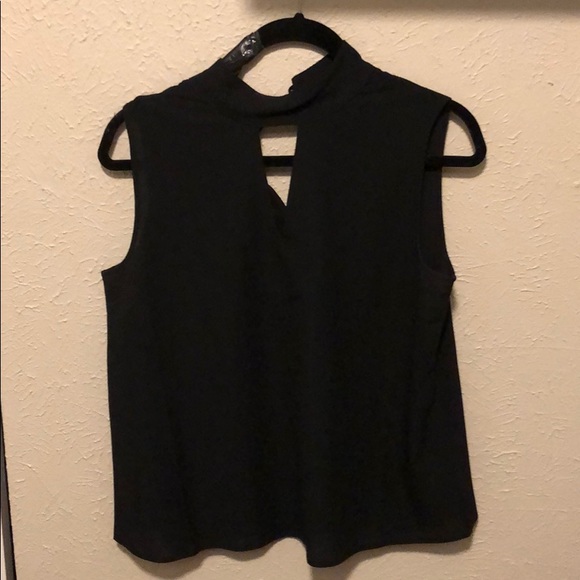 Paper Crane Keyhole Blouse - Picture 1 of 2